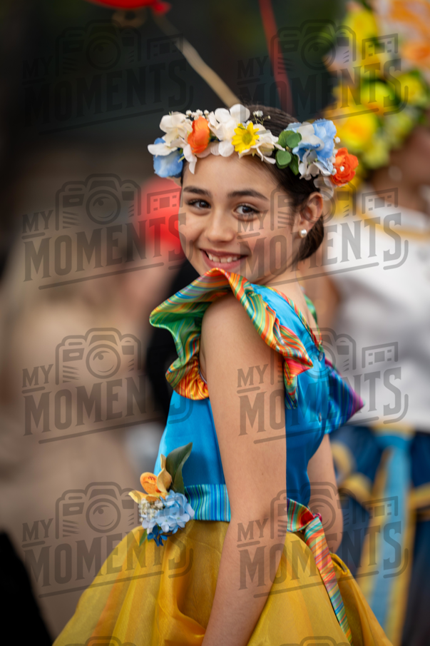 2026_04Mai25 Festa das Flores - Antes do Desfile_JFP01667.jpg