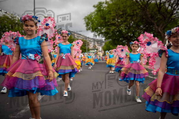 2026_04Mai25 Festa das Flores - Ala Crianças 1 (asas rosa)_JFP02303.jpg