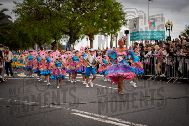 2026_04Mai25 Festa das Flores - Ala Crianças 1 (asas rosa)_JFP02363.jpg