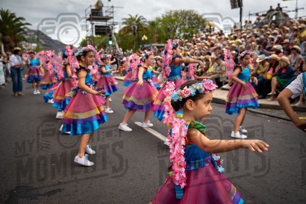 2026_04Mai25 Festa das Flores - Ala Crianças 1 (asas rosa)_JFP02534.jpg