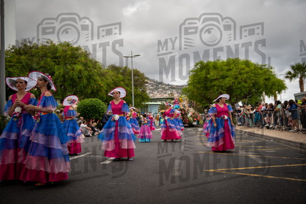2026_04Mai25 Festa das Flores - Ala Adultas com crianças (vestidos rosa choque)_JFP02331.jpg