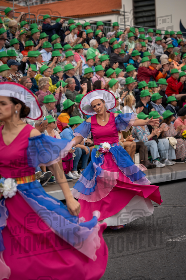 2026_04Mai25 Festa das Flores - Ala Adultas com crianças (vestidos rosa choque)_JFP02449.jpg